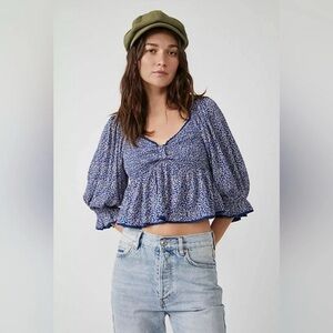 NWT Free People Women's Brittnee Printed Top in Blue Combo Ditzy floral Size M